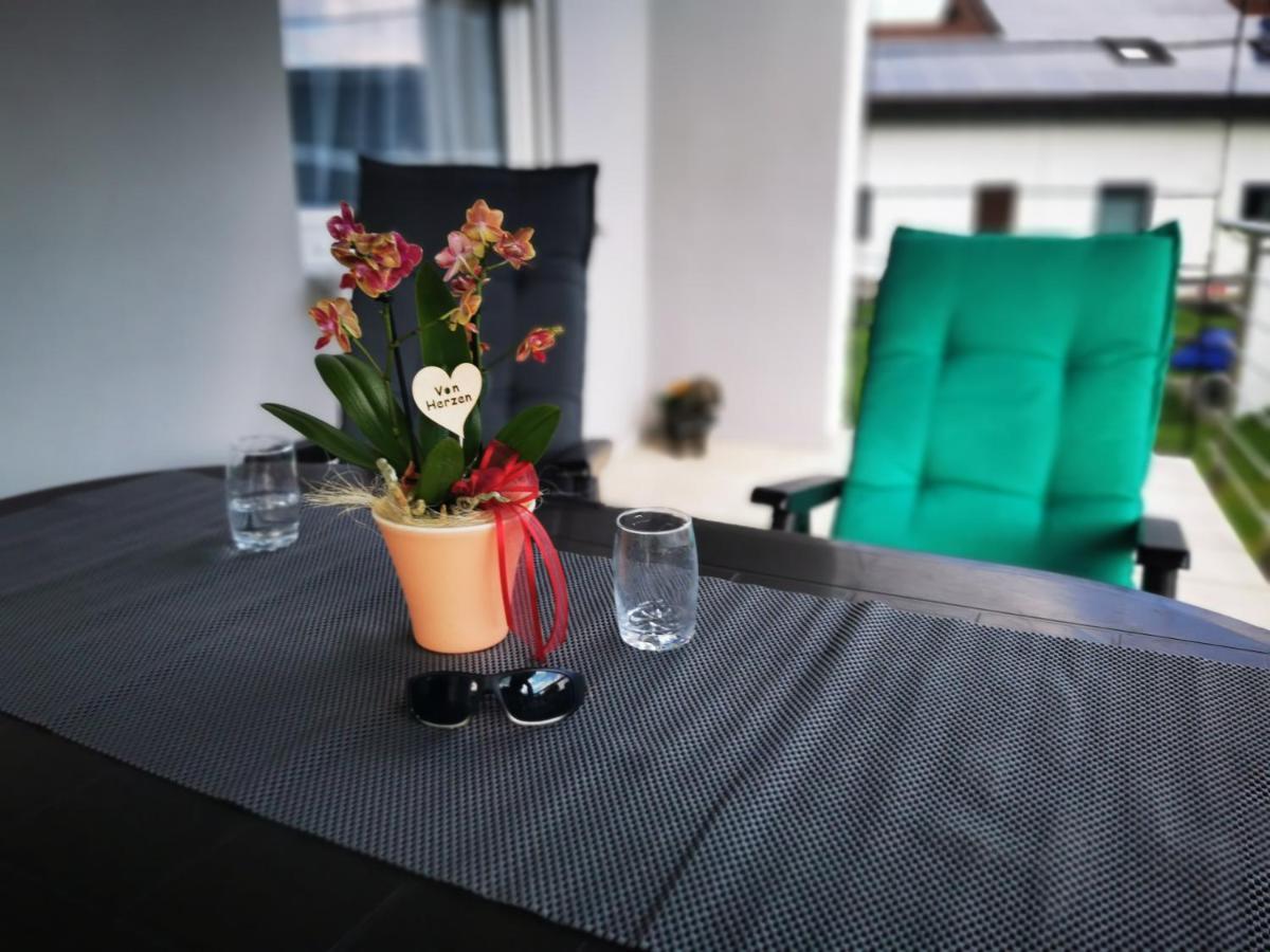 Ferienwohnung Hertreiter In Dingolfing 110Qm Buitenkant foto