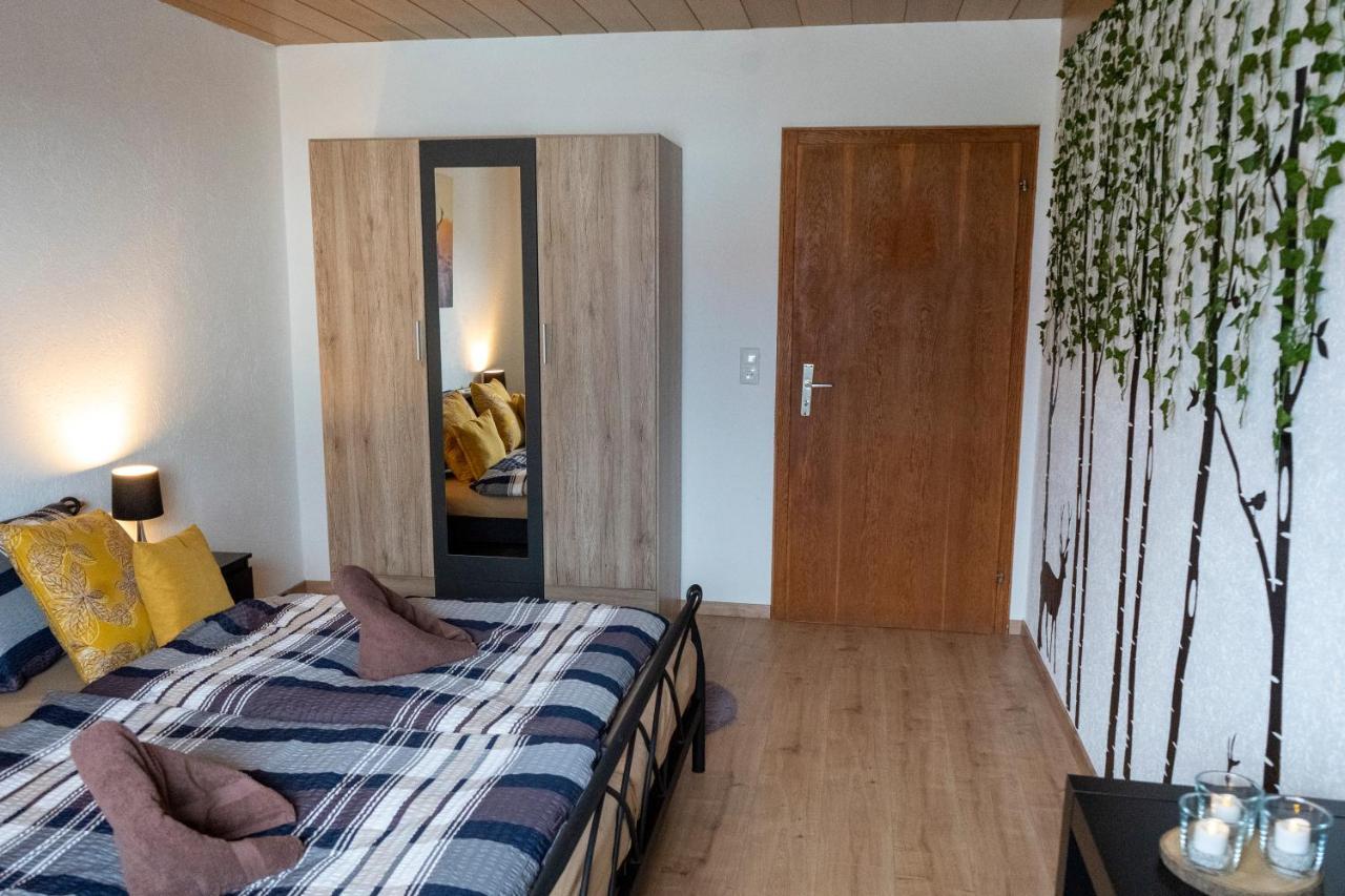 Ferienwohnung Hertreiter In Dingolfing 110Qm Buitenkant foto